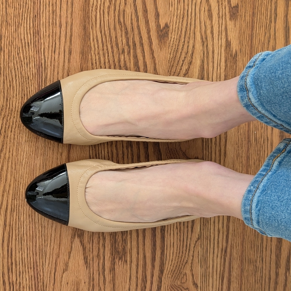 Stuart Weitzman Black and Tan Flats